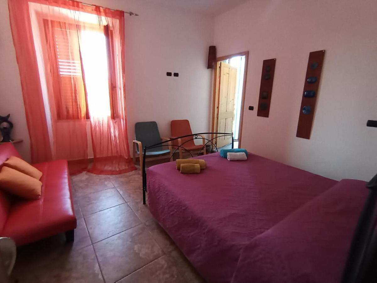 Orgosolo B&B Sardegna Buitenkant foto