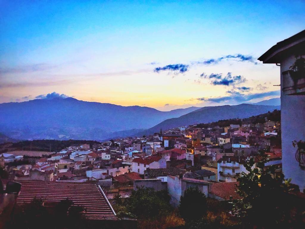 Orgosolo B&B Sardegna Buitenkant foto